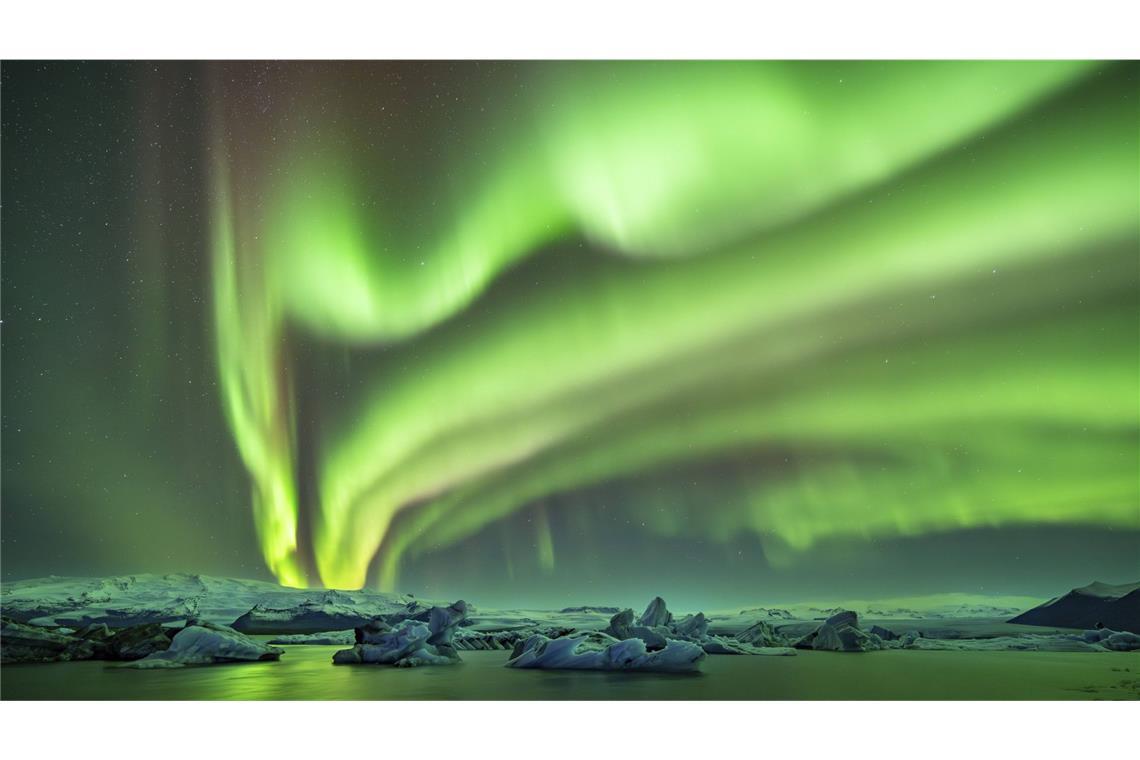 Ein Ozean aus Zitaten Schön, oder? Polarlichter über dem Eismeer.
