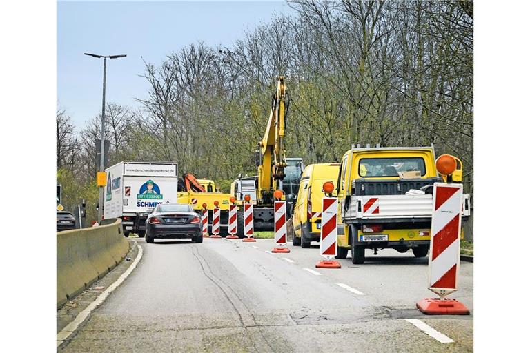 Schon 2024 wurde an den Brücken im Zuge der Rotenwaldstraße gearbeitet. Nun soll ein Neubau entstehen.
