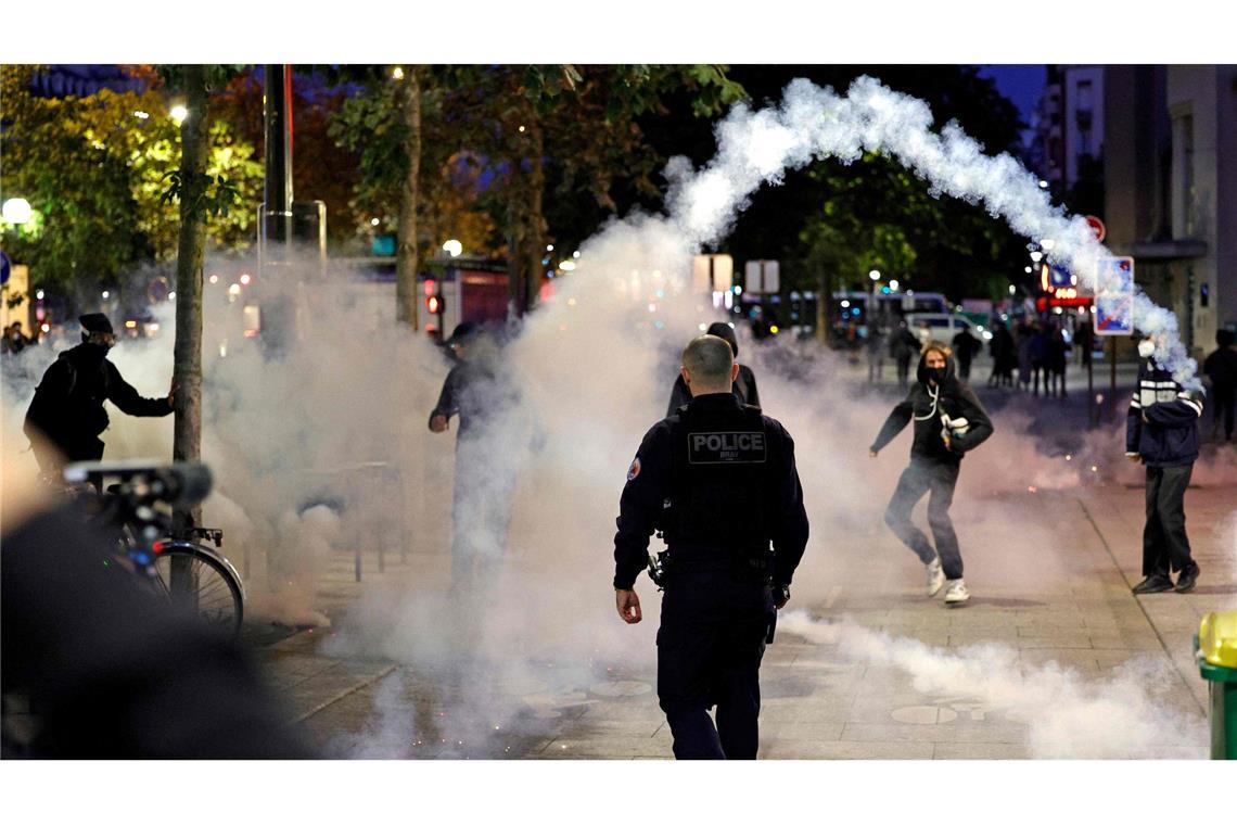 Proteste gegen Sparpläne in Frankreich Schon am Morgen gab es bei dem Protesttag einige Festnahmen.