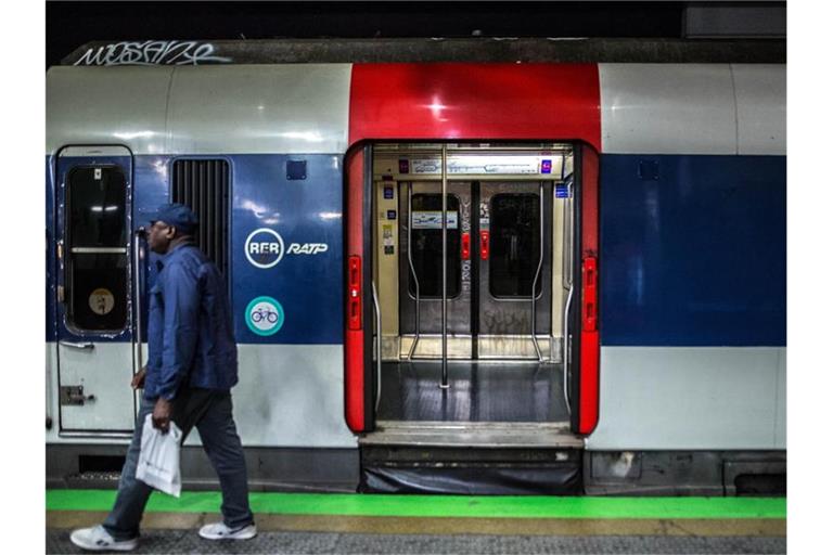 Schon im September hatte ein Streik für Stillstand im Pariser Bahnverkehr gesorgt. Foto: Sadak Souici/Le Pictorium Agency via ZUMA/dpa