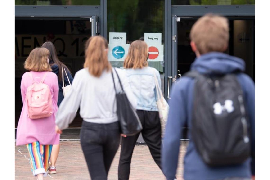 Schüler und Schülerinnen sollen tage- oder wochenweise die Schule besuchen können. Foto: Sven Hoppe/dpa/Symbolbild