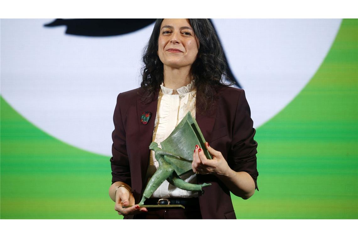 Schweblin bezeichnet die Literatur als "Gegenkraft" zu Krieg und Gewalt.