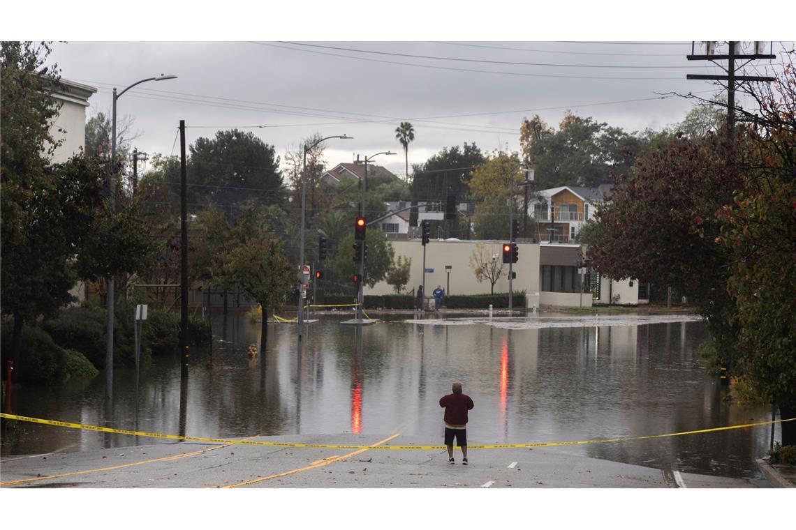 Schwere Unwetter sorgen im Süden Kaliforniens für Überschwemmungen.