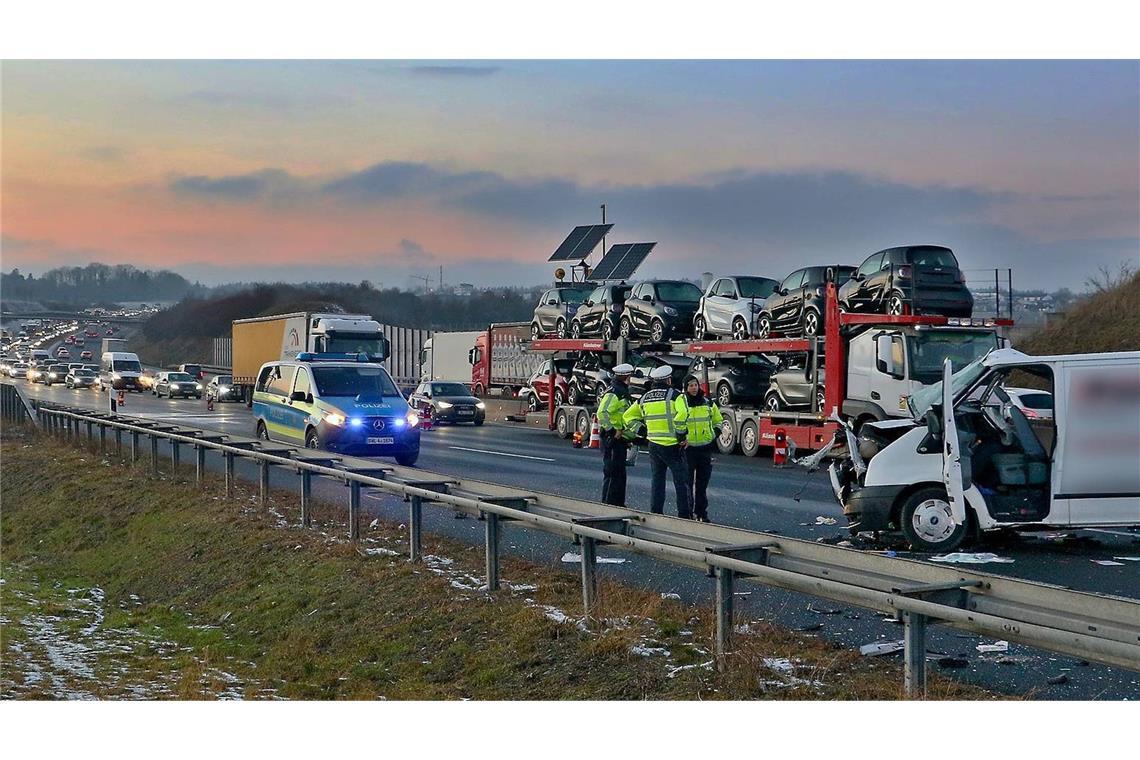 Schwerer Unfall auf der A8 bei Leonberg: Auf der Strecke ereignen sich mit die meisten Unfälle im Land.