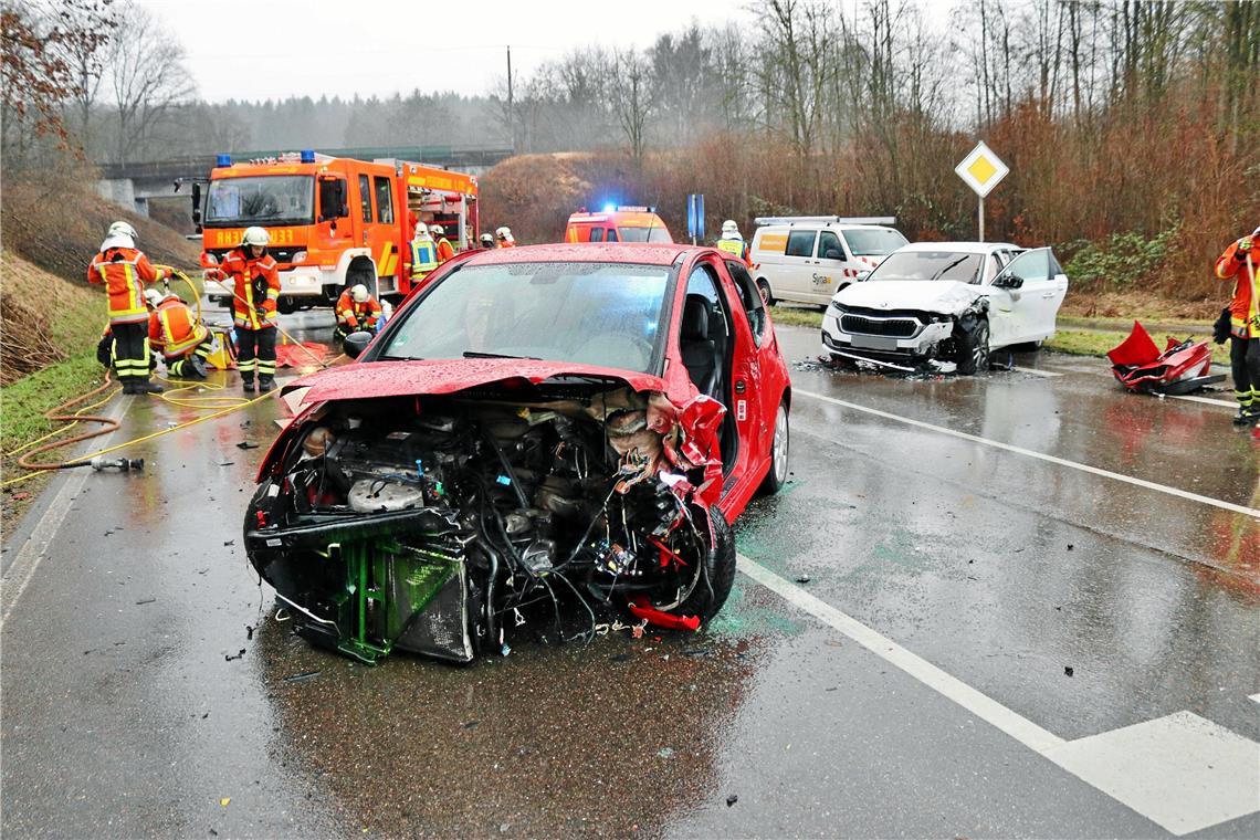 Schwerer Unfall zwischen Steinbach und dem Plattenwald - Rettungshubschrauber im Einsatz