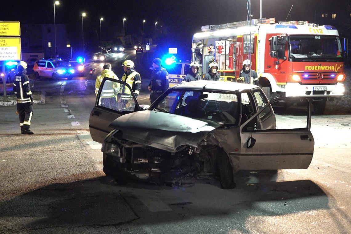 Schwerer Verkehrsunfall bei Winnenden-Höfen. Foto: Kevin Lermer/7aktuell.de