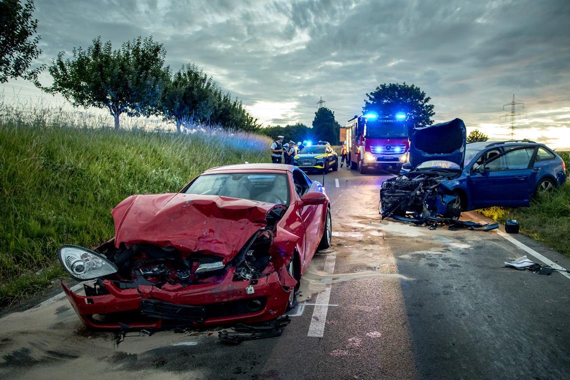 Schwerer Zusammenstoß zwischen Waiblingen und Schwaikheim. Foto: Benjamin Beytekin