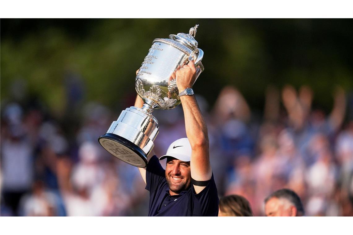 Golf-Star Scheffler gewinnt PGA Championship Scottie Scheffler holte sich bei der PGA Championship den dritten Major-Sieg seiner Karriere.