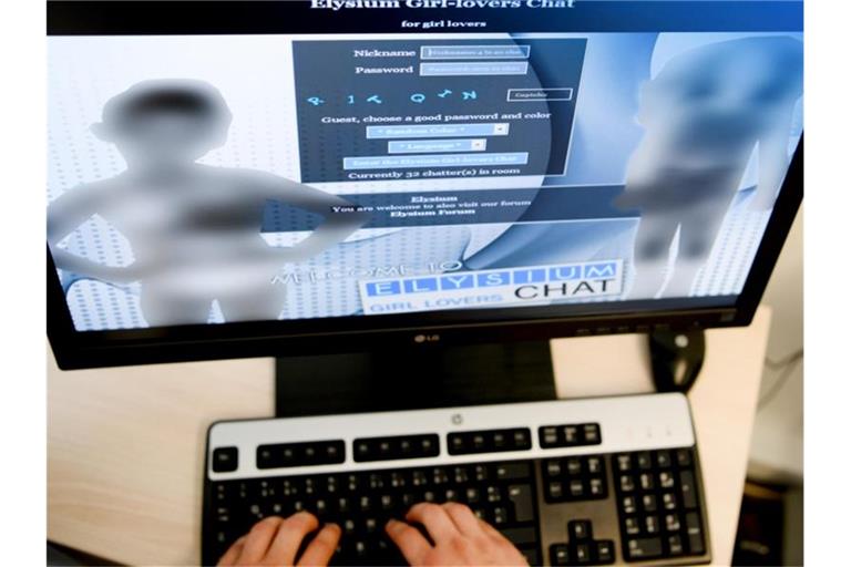 Screenshot einer Login-Seite der Kinderpornografie-Plattform „Elysium“. Foto: Arne Dedert/Illustration