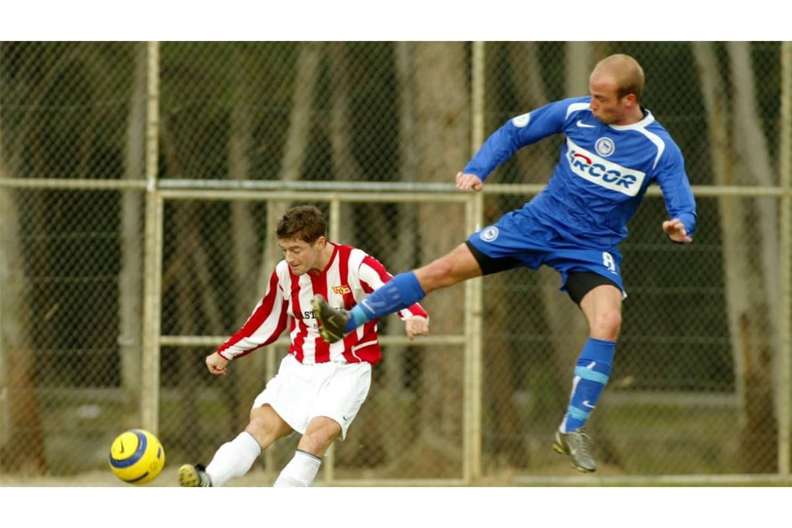 Sebastian Hoeneß (re.) im Januar 2006 im Spiel der Hertha Amateure beim 1. FC Union Berlin.