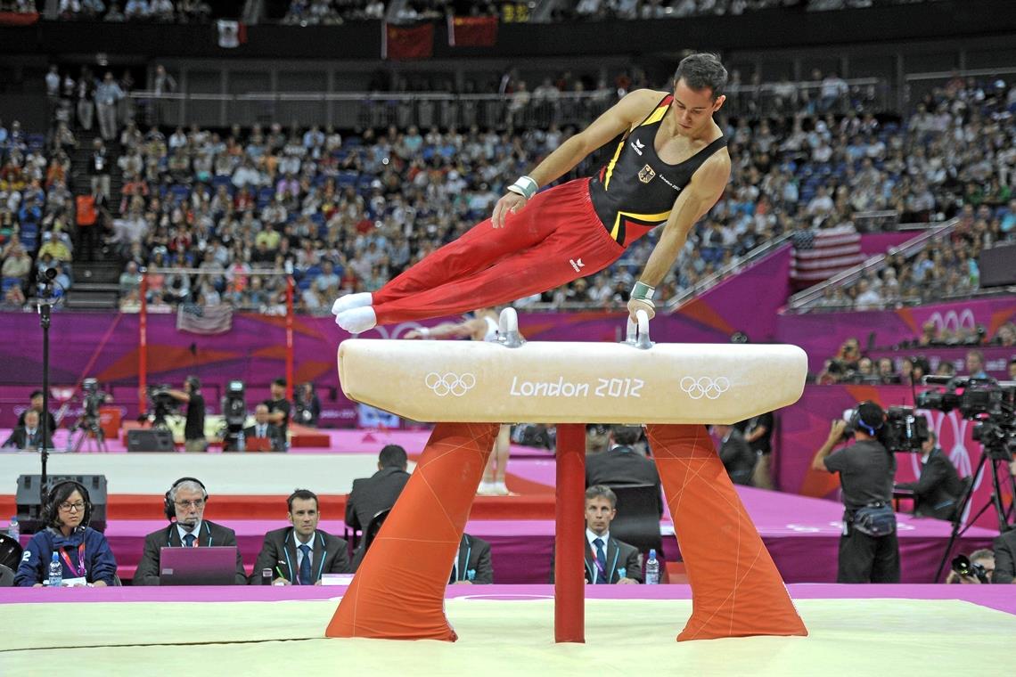 Ohne Ehrgeiz und Disziplin geht nichts Sebastian Krimmer turnte 2012 auf der ganz großen Olympiabühne. In London trug er unter anderem am Pauschenpferd zum siebten Platz des deutschen Teams bei. Foto: Imago