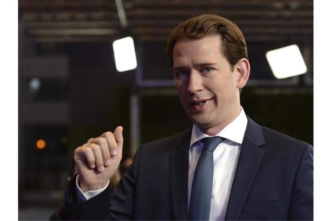 EU-Kompromiss zu Corona-Paket - Deutschland zahlt mehr Sebastian Kurz, Bundeskanzler von Österreich, spricht während des EU-Gipfels. Foto: Johanna Geron/Reuters Pool/AP/dpa