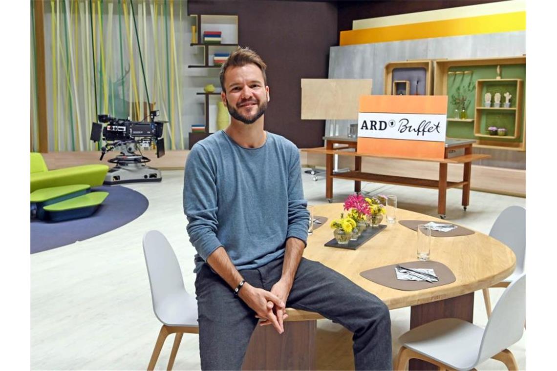 Sebastian Müller, neuer Moderator der Sendung „ARD-Buffet“. Foto: Uli Deck/dpa/Archivbild