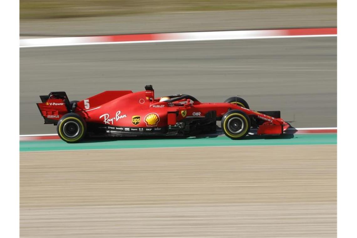 Pole von Bottas vor Hamilton - Hülkenbergs „wilder Ritt“ Sebastian Vettel im roten Ferrari ist erneut in der Qualifikation vorzeitig ausgeschieden. Foto: Ronald Wittek/Pool EPA/AP/dpa