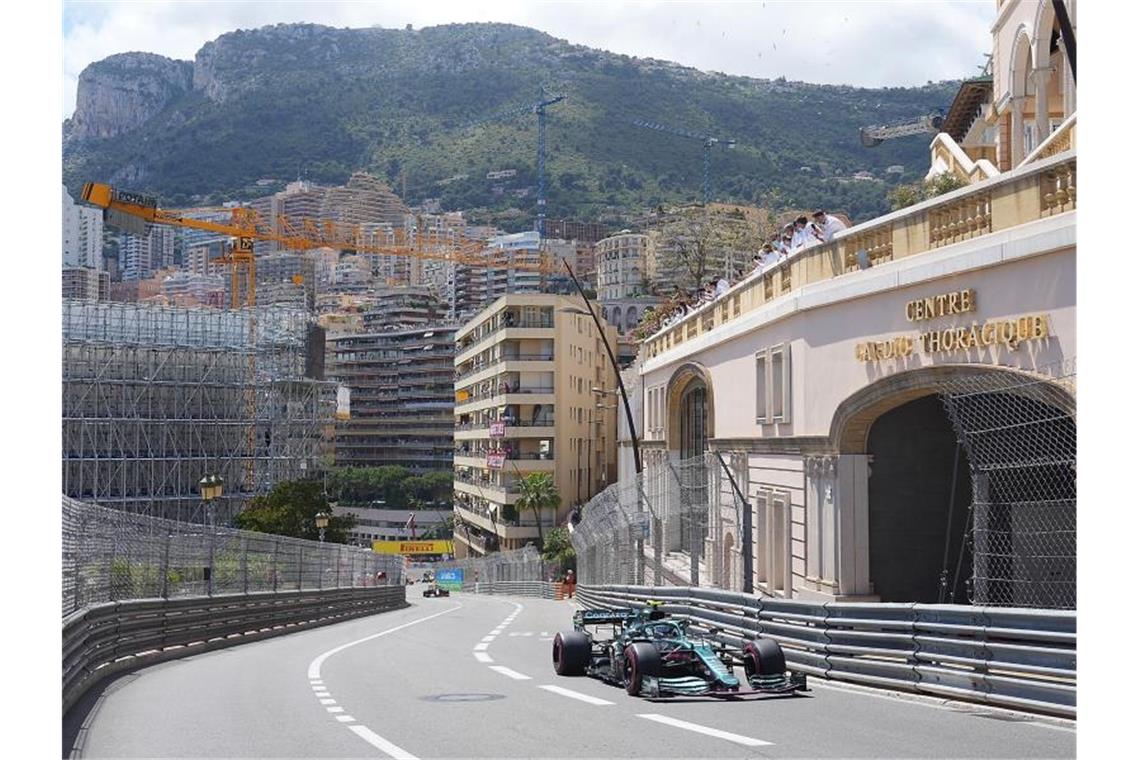 Sebastian Vettel kam mit seinem Aston Martin in Monaco als Fünfter ins Ziel. Foto: Hasan Bratic/dpa