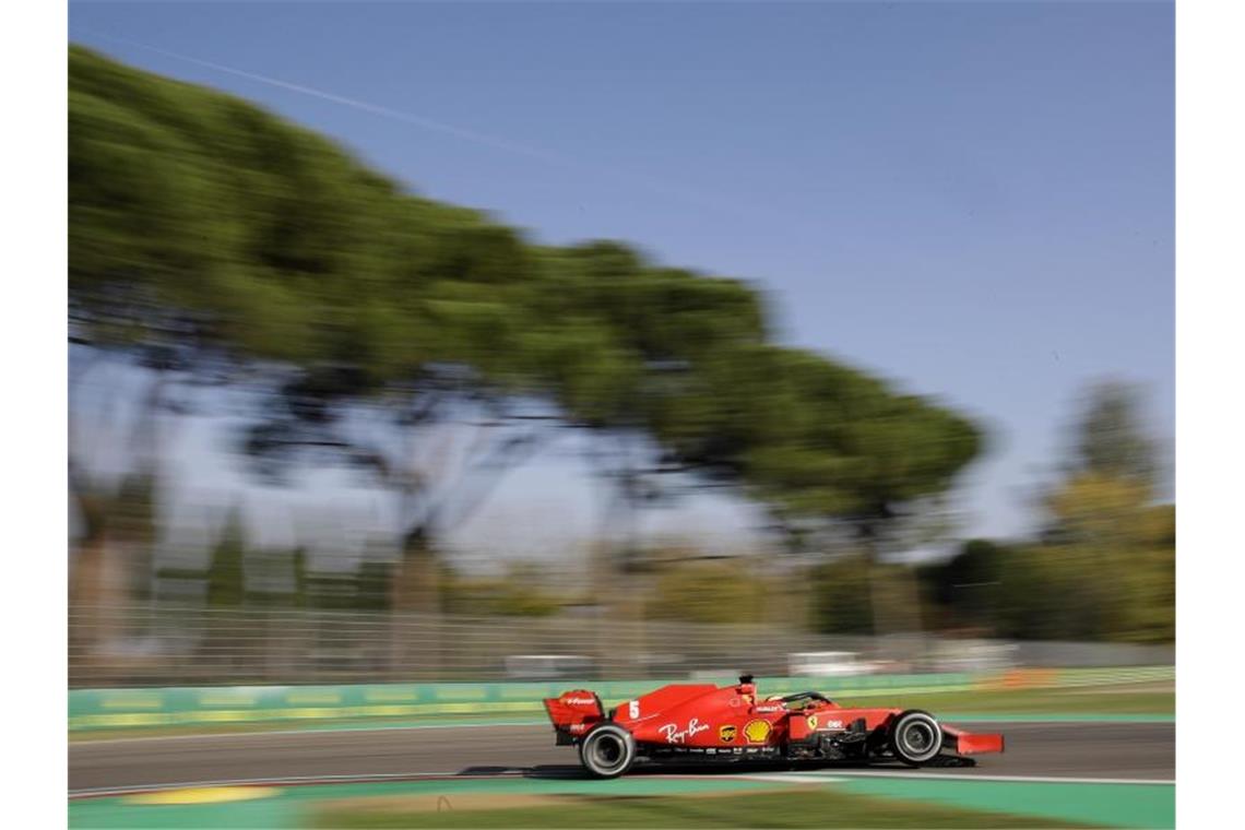 Sebastian Vettel schied auch in der Qualifikation zum Formel-1-Rennen in Imola vorzeitig aus. Foto: Luca Bruno/AP Pool/dpa