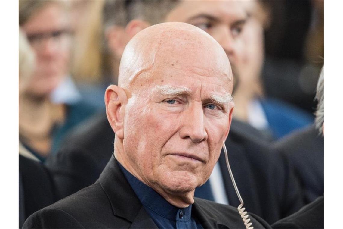 Sebastião Salgado in der Frankfurter Paulskirche. Foto: Andreas Arnold/dpa