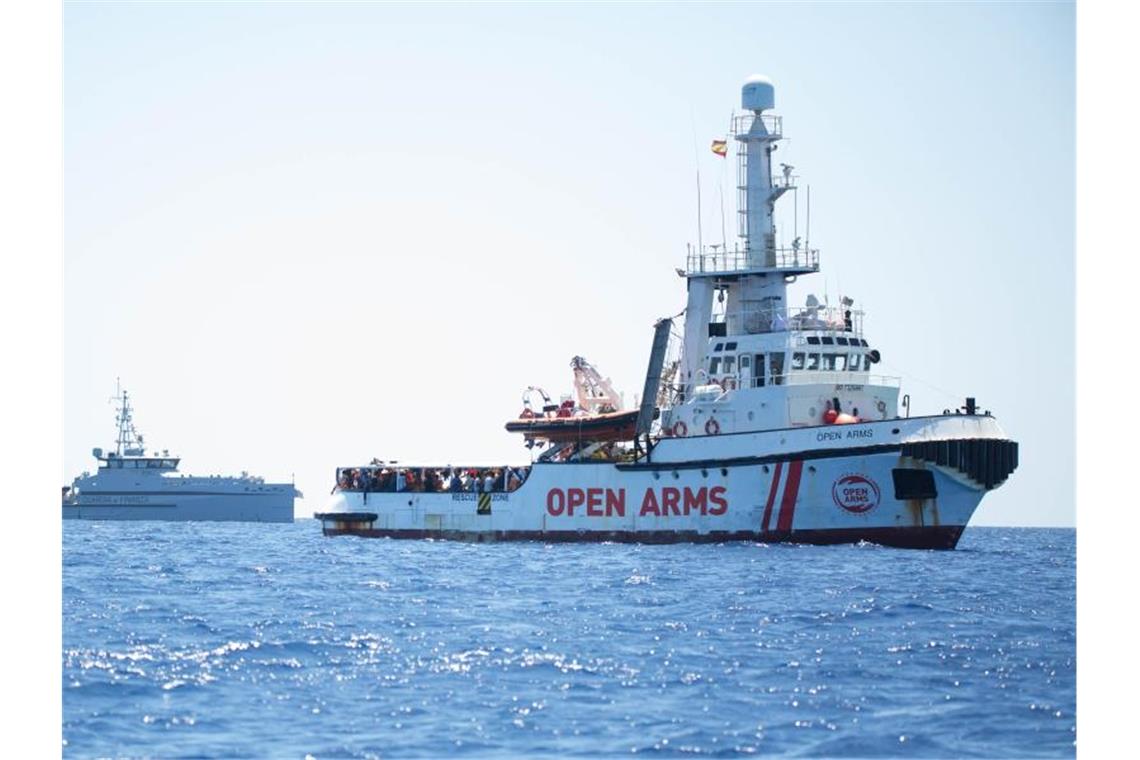 Berlin für neue staatliche Seenotrettung im Mittelmeer Sechs europäische Staaten haben sich zur Aufnahme von Menschen von dem blockierten Rettungsschiff „Open Arms“ bereiterklärt. Foto: Friedrich Bungert/SeaWatch