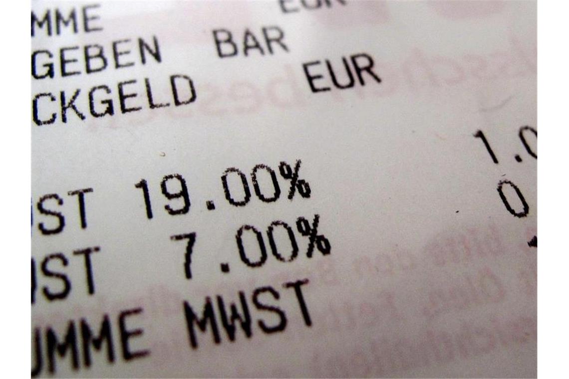 Sechs Monate lang weniger Mehrwertsteuer soll die Deutschen kauflustiger machen. Foto: picture alliance / dpa