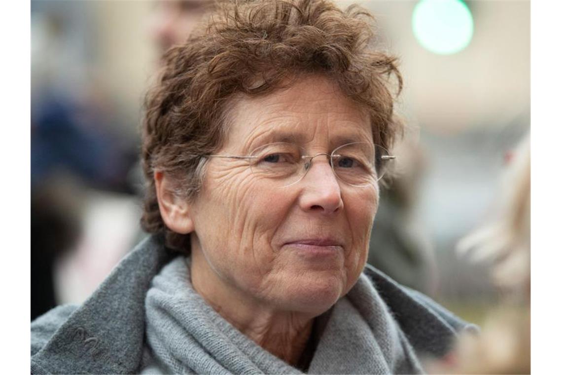 Ampel läutet das Ende von Paragraf 219a ein „Sehr froh und erleichtert, dass damit der Weg frei wird, eine informierte Entscheidungsfindung beim Schwangerschaftsabbruch zu ermöglichen“: Kristina Hänel. Foto: Boris Roessler/dpa