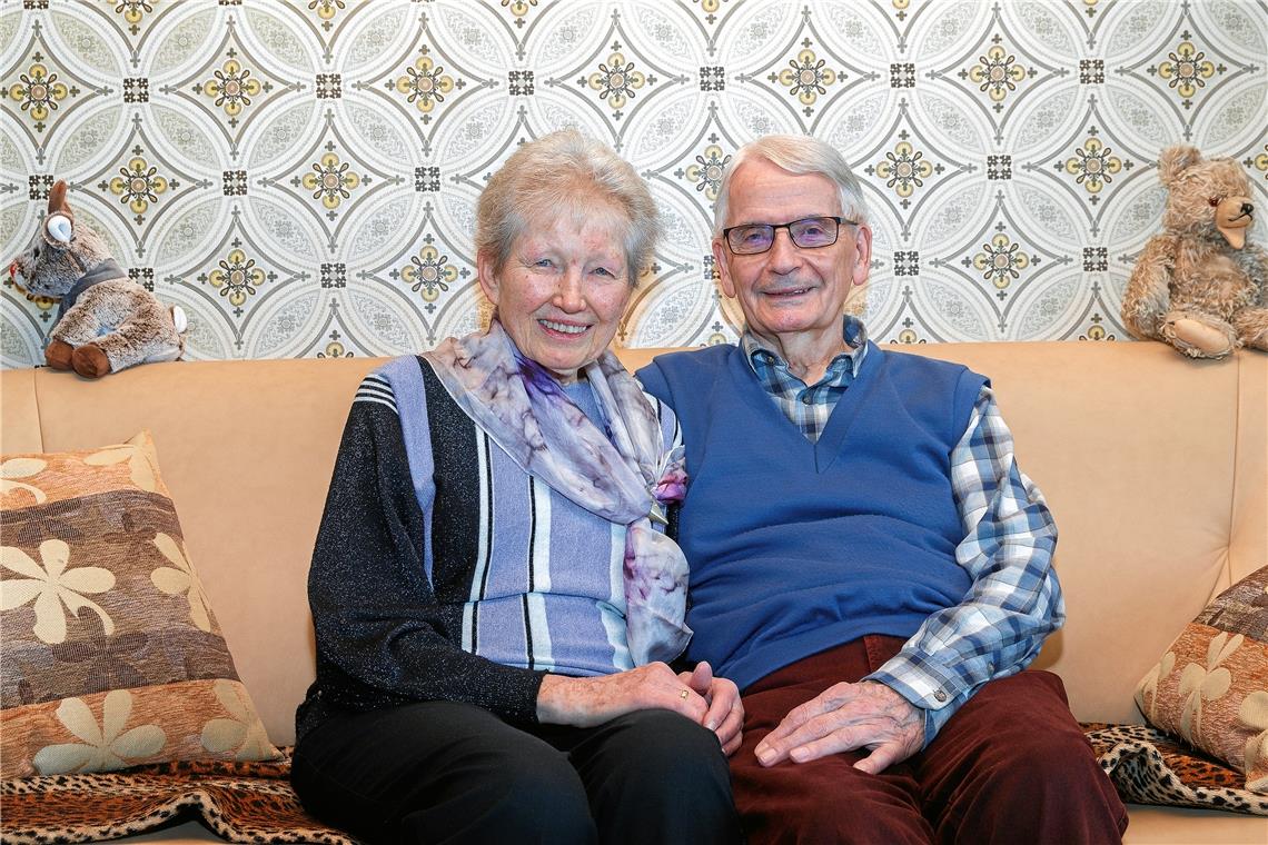 Seit 1976 wohnen Irmgard und Manfred Alf in Oberbrüden. Das Paar ist im Ort und in der Kirchengemeinde verwurzelt. Foto: J. Fiedler