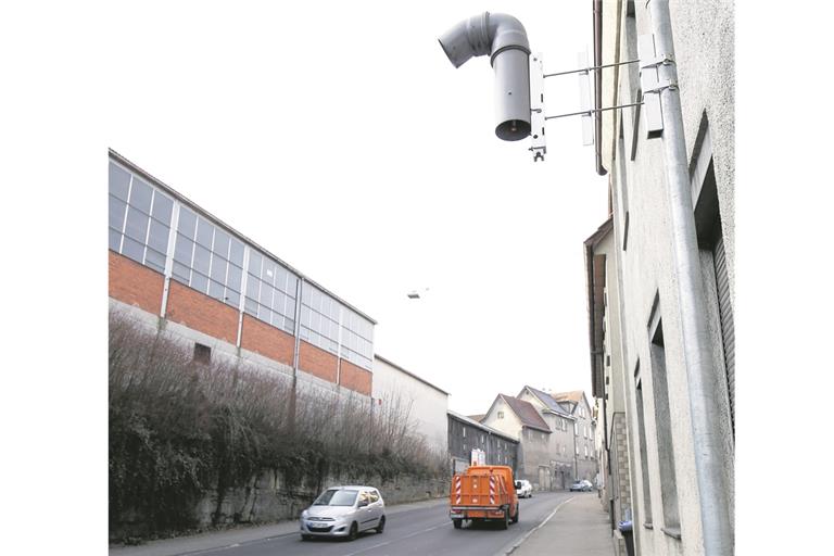 Seit 2016 werden an der Eugen-Adolff-Straße Stickoxid-Werte gemessen. Foto: A. Becher