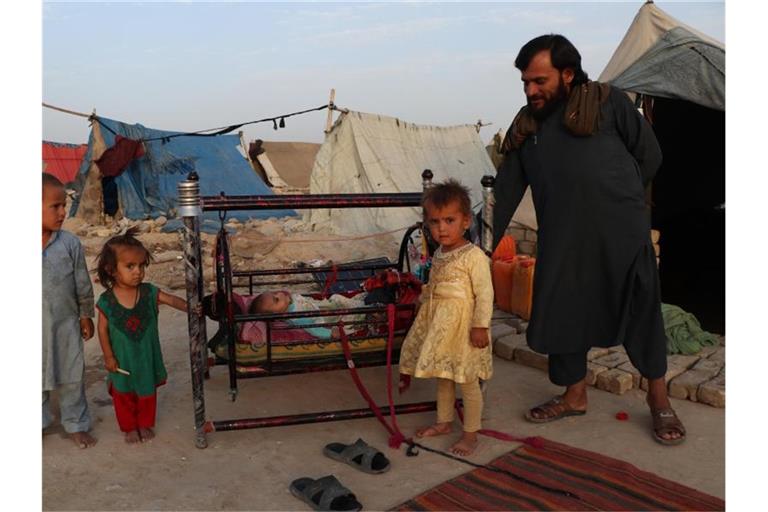 Seit Beginn des Abzugs der internationalen Truppen aus Afghanistan ist die Zahl der Binnenflüchtlinge in dem Krisenland deutlich gestiegen. Zivilisten fürchten um ihr Leben. Foto: Kawa Basharat/XinHua/dpa
