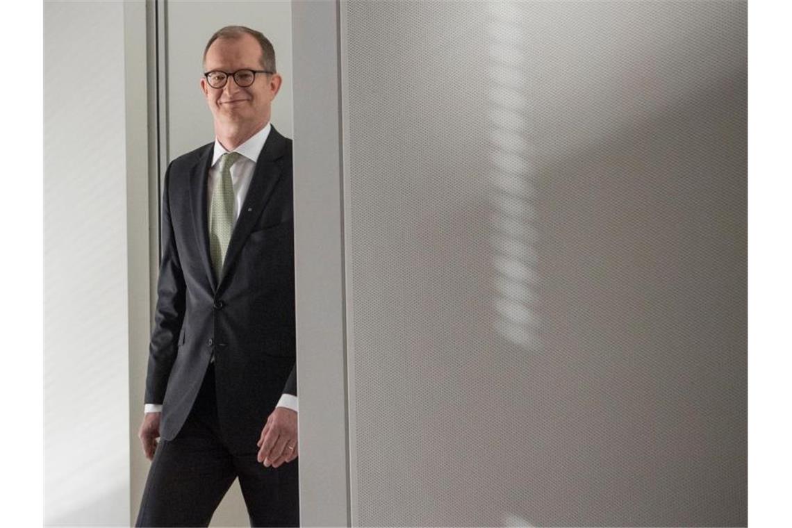 Commerzbank-Chef Zielke macht Weg frei für Neuanfang Seit dem 1. Mai 2016 Vorstandsvorsitzender der Commerzbank: Martin Zielke. Foto: Boris Roessler/dpa