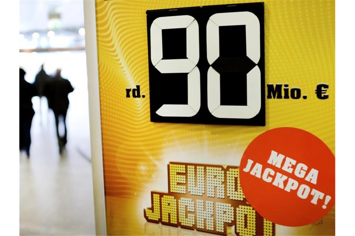 Seit dem Start des Eurojackpots im Jahr 2012 hatte die europäische Lotterie zum siebten Mal die gesetzlich festgelegte Obergrenze von 90 Millionen Euro erreicht. Foto. Martin Gerten Foto: Martin Gerten