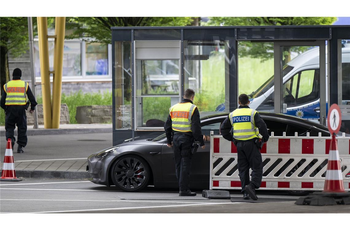 Seit einigen Wochen weist Deutschland auch Asylbewerber an den Grenzen zurück.