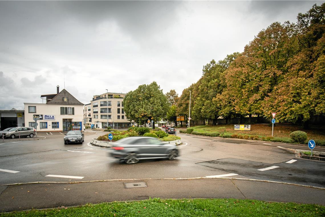 Steuern und Gebühren in Backnang sollen steigen Seit Jahren nur ein Provisorium: Im kommenden Jahr soll der sogenannte Kawag-Kreisel an der Stuttgarter Straße endlich ausgebaut werden. Archivfoto: Alexander Becher