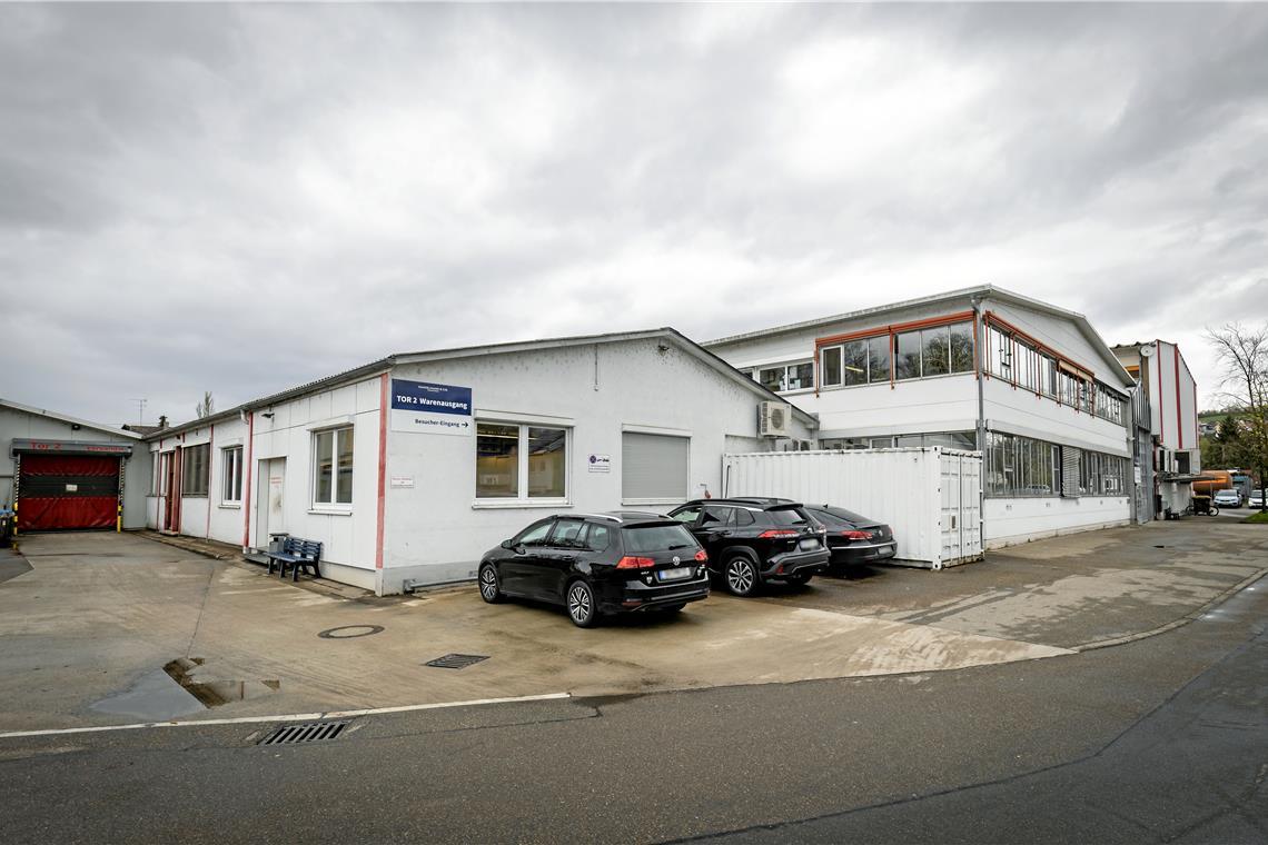 Firma Hanselmann in Oppenweiler steckt in Schwierigkeiten Seit Jahresbeginn 2021 ist der Unternehmensteil Produktionstechnik der Murrplastik-Gruppe als Hanselmann&Cie. Technologie eigenständig. Im Firmengebäude in der Kanalstraße/Fabrikstraße ist auch die Verwaltung von Murrplastik untergebracht. Foto: Alexander Becher