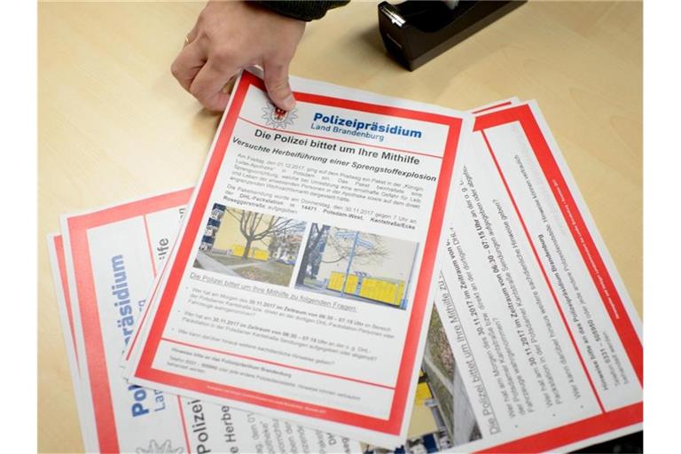 Seit rund dreieinhalb Jahren fahndet die Polizei nach dem DHL-Erpresser. Foto: Gregor Fischer/dpa