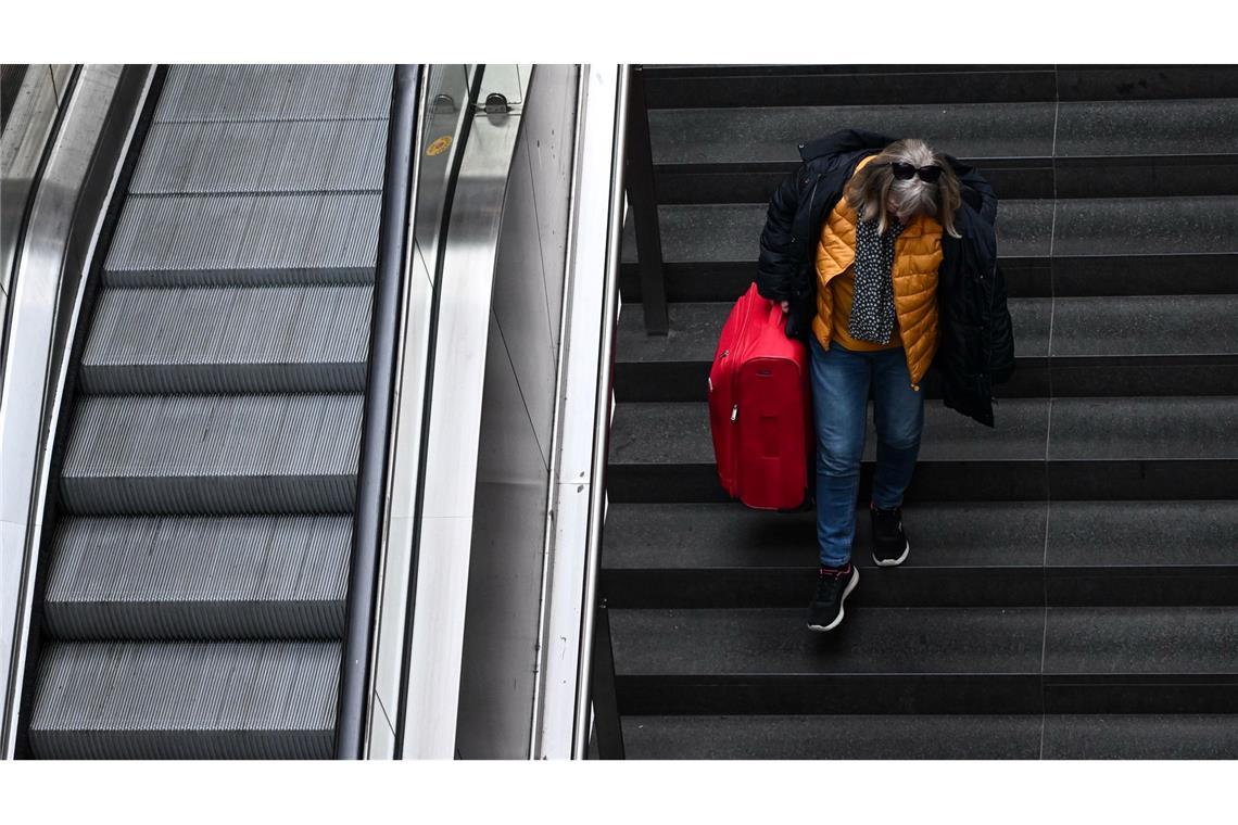 Bahn: Reparatur von Rolltreppen am Hauptbahnhof kommt voran