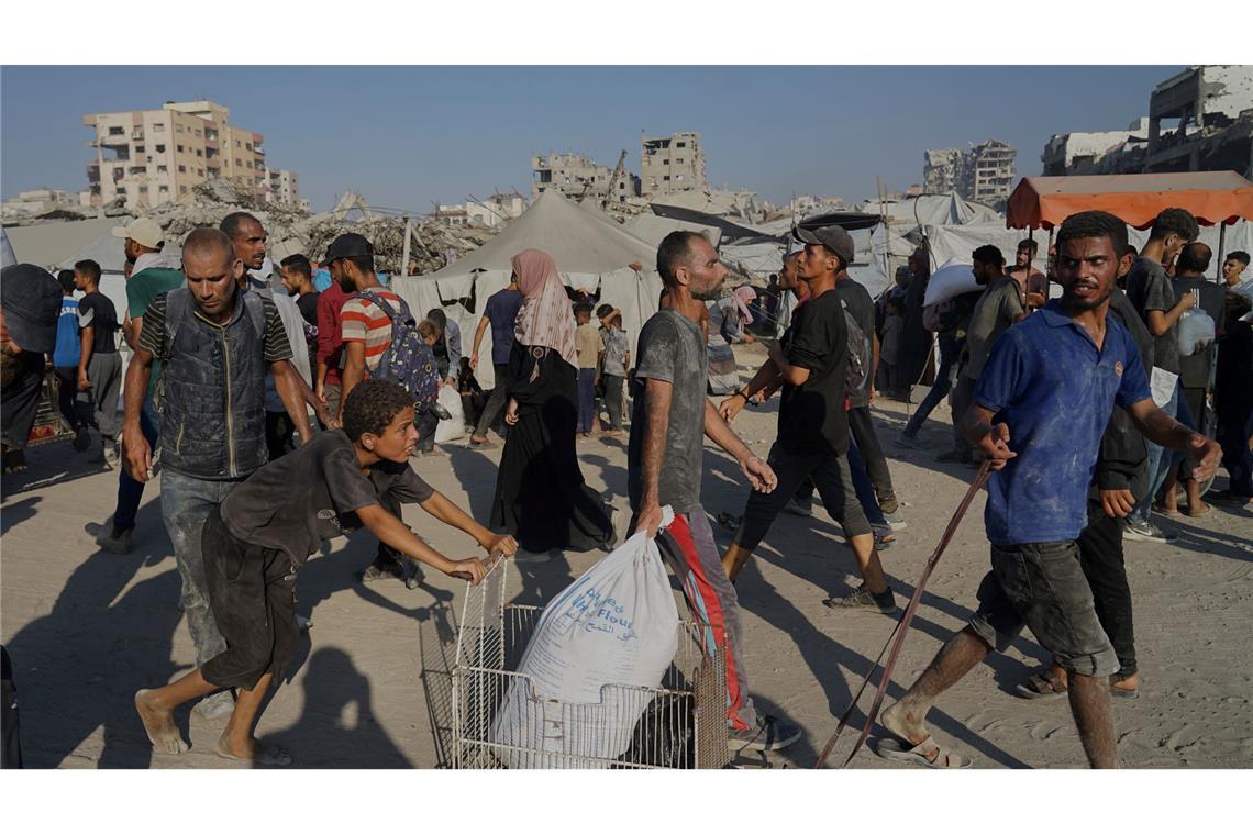 Hungersnot in Gaza? Das sagen die offiziellen Kriterien Seit Sonntag gelangen auf dem Landweg wieder täglich größere Hilfslieferungen in den Gazastreifen.