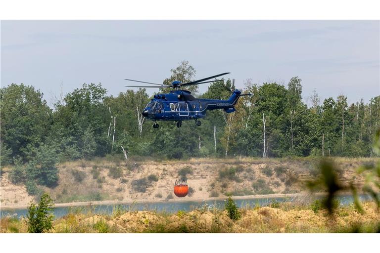 Seit Tagen läuft der Einsatz gegen den Waldbrand auf dem ehemaligen Truppenübungsplatz.