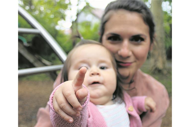 Seit zehn Monaten zeigt die kleine Paulina ihrer Mama genau, wo es langgeht. So manches, was vorher wichtig war, ist seither in den Hintergrund gerückt. Foto: privat