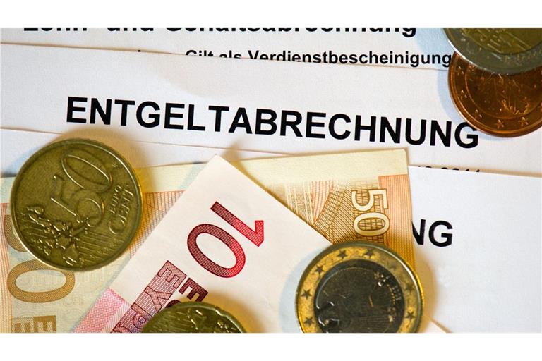 Selbst wer nur Mindestlohn verdient, hat einer Studie zufolge bei einem Vollzeitjob mehr Geld als im Bürgergeld. (Symbolbild)