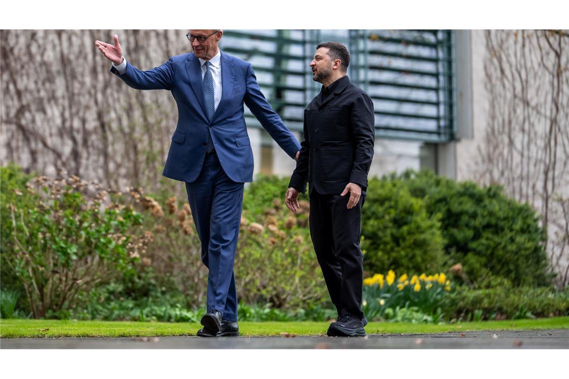 Selenskyj ist mit mehreren Ministern nach Berlin gekommen.