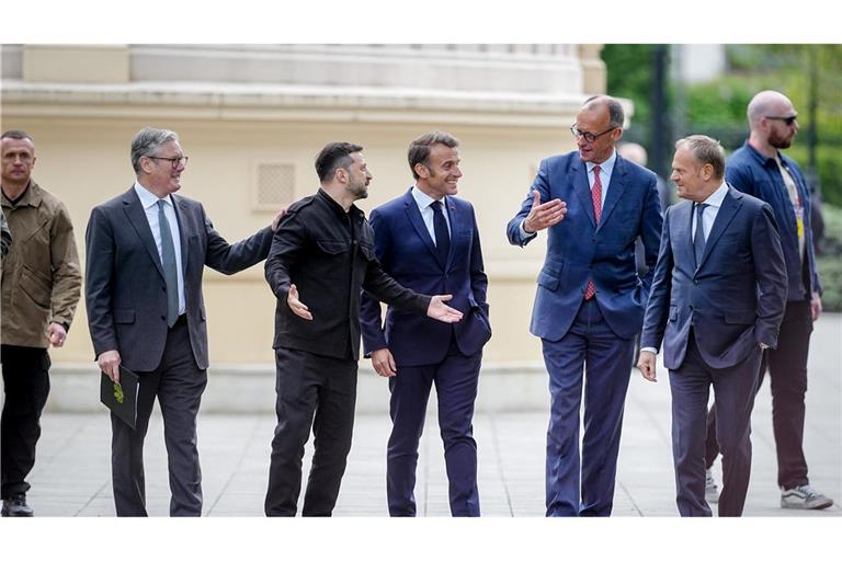 Selenskyj kündigte weitere Gespräche mit Unterstützerstaaten der sogenannten Koalition der Willigen an. (Archivbild)