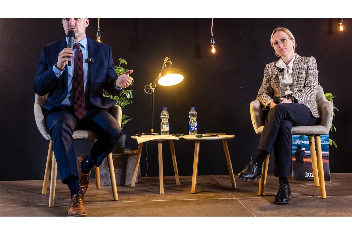 Sellner und AfD-Politikerin Lena Kotré diskutieren über sogenannte Remigration. Kotré machte vorab Werbung für das Treffen in Brandenburg. (Archivbild)