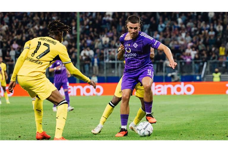 Semir Demirovic wurde im DFB-Pokalspiel gegen Borussia Dortmund nach 67 Minuten eingewechselt. Seinen größten Erfolg hatte er aber erst nach dem Schlusspfiff.