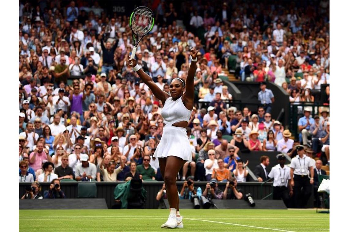 Williams trennen zwei Siege vom Rekord: „Wirklich motiviert“ Serena Williams jubelt über ihren Sieg im Viertelfinale gegen Alison Riske. Foto: Victoria Jones/PA Wire