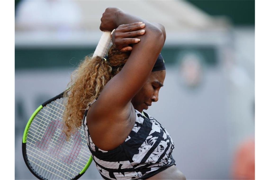 Serena Williams kann ihre Enttäuschung über das Aus bei den French Open nicht verbergen. Foto: Christophe Ena/AP