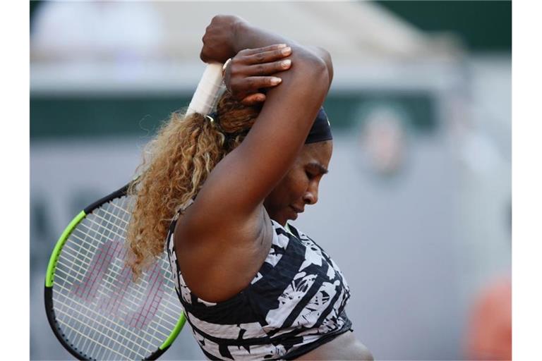 Serena Williams kann ihre Enttäuschung über das Aus bei den French Open nicht verbergen. Foto: Christophe Ena/AP