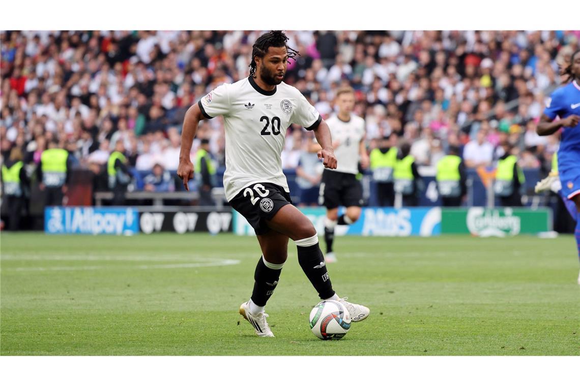 Serge Gnabry (Note 3): Mit vielen Positionswechseln in der Offensive. Und beim 2:2 blieb Serge Gnabry vor dem Schweizer Torwart Gregor Kobel ruhig (45.+2). Der Münchner war einer der Aktivposten im Spiel nach vorne. In den Schlussminuten war er jedoch nicht mehr so auffällig.