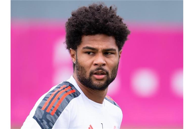 Serge Gnabry verhandelt mit dem FC Bayern über eine Vertragsverlängerung. Foto: Sven Hoppe/dpa