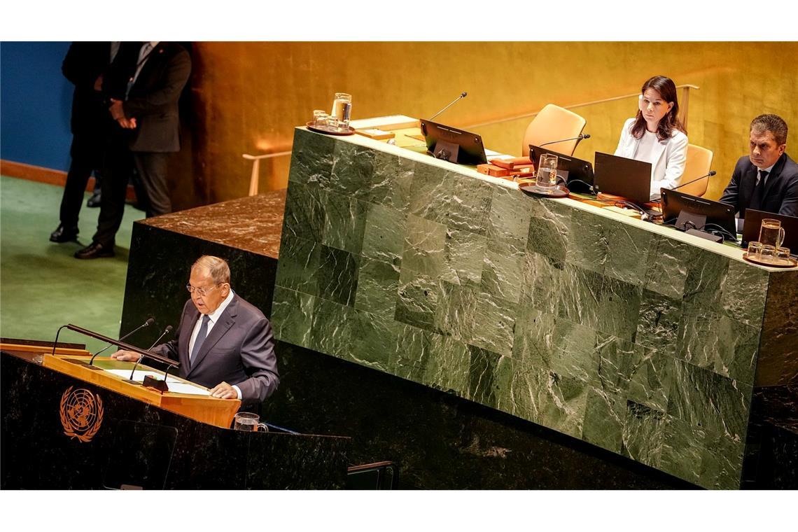 Sergej Lawrow spricht bei der UN-Generalversammlung.