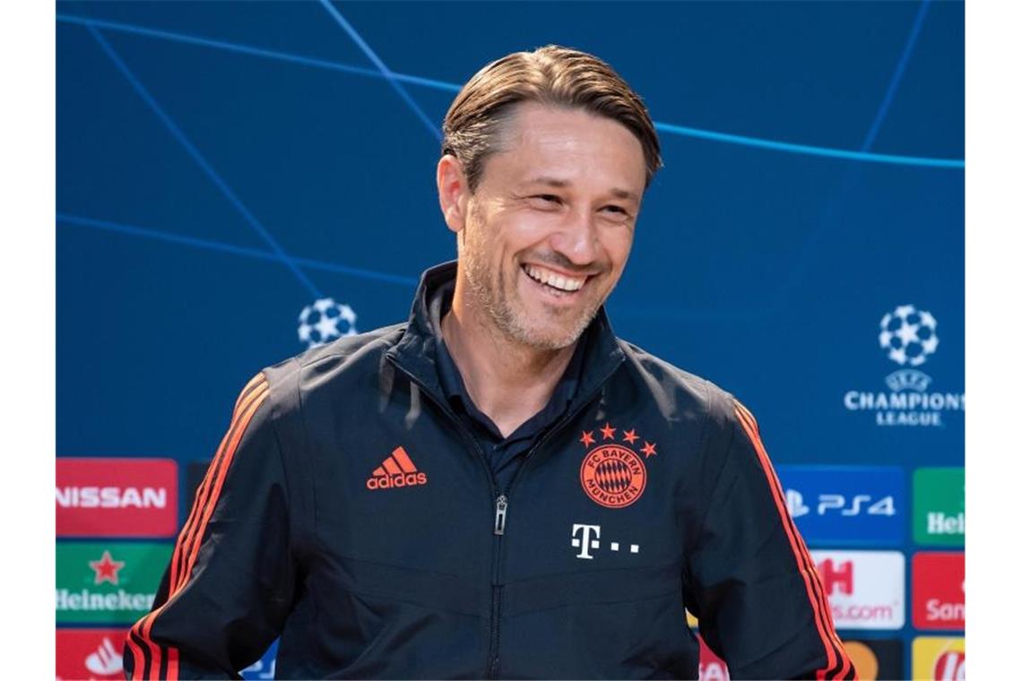 Bayern legen in Europa los: „Neues Jahr, neues Glück“ Setzt als Nahziel das Überstehen der Gruppenphase: Bayern-Trainer Niko Kovac kommt zur Pressekonferenz. Foto: Sven Hoppe