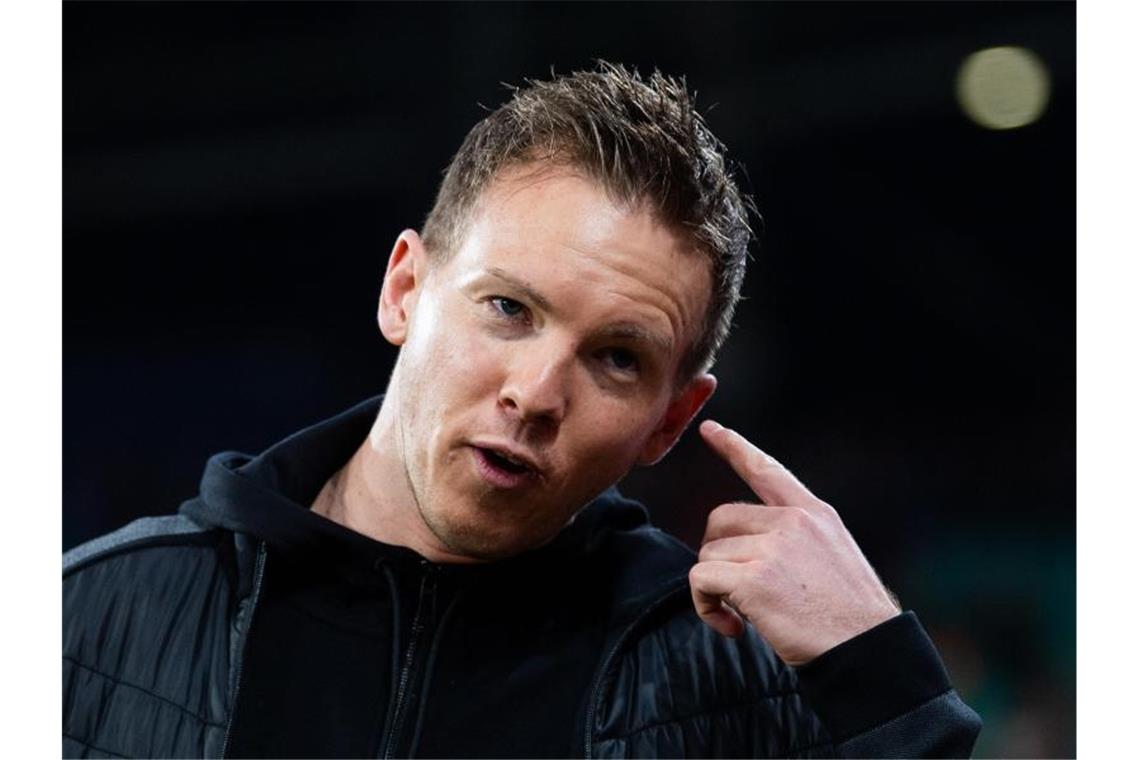 Setzt auf einen Lerneffekt aus der Niederlage in der Bundesliga für das Pokalspiel von RB Leipzig: Trainer Julian Nagelsmann. Foto: Robert Michael/dpa-Zentralbild/dpa